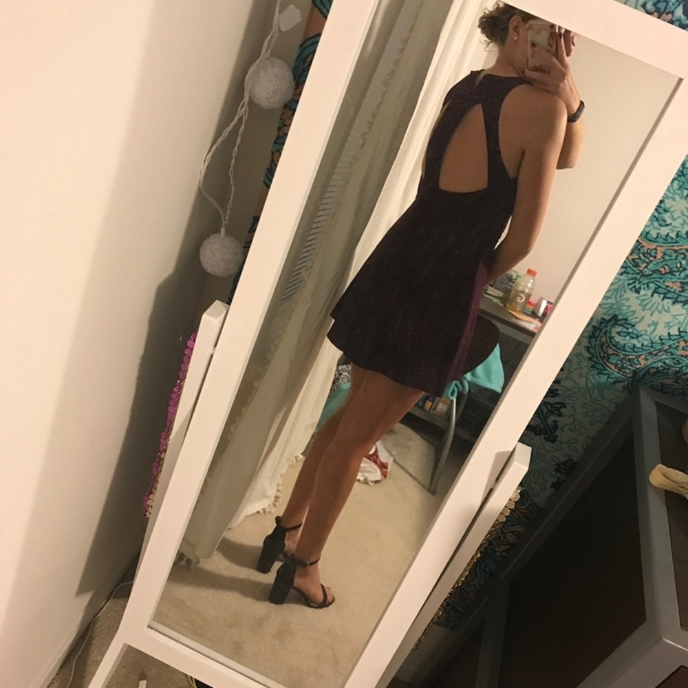 Urban Outfitters Maroon Lace Up Front Dress - Picture 3 of 5